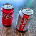 Lon Sprite, Coke, hoặc Diet Coke tại Saigon Vegan, Garden Grove, CA