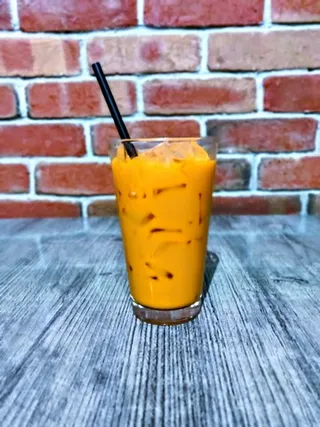 Trà Thái đá kiểu Việt tại Saigon Vegan, Garden Grove, CA
